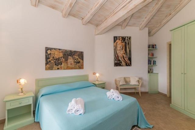 Mansion On The Hill Villa Olbia Exterior photo
